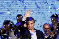 Macri asegura que un "frente 'antikirchnerista'" habría catapultado a Scioli