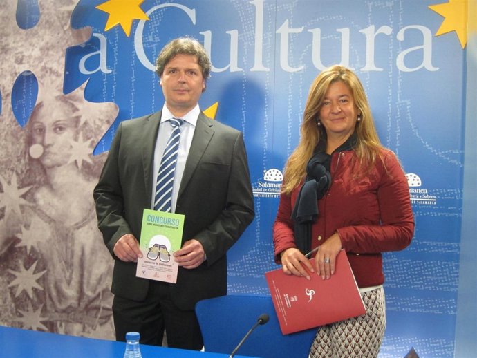 Carmen Sánchez Bellota y Antonio Jiménez, en el Liceo de Salamanca. 