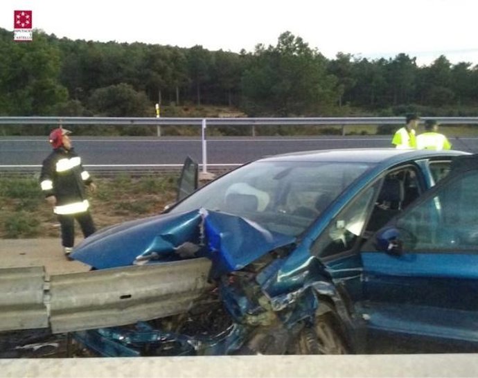 Foto del accidente del pasado domingo en la A23, a la altura de Barracas