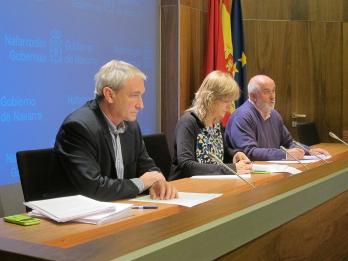 Mikel Aranburu, Ana Ollo y José Luis Mendoza.