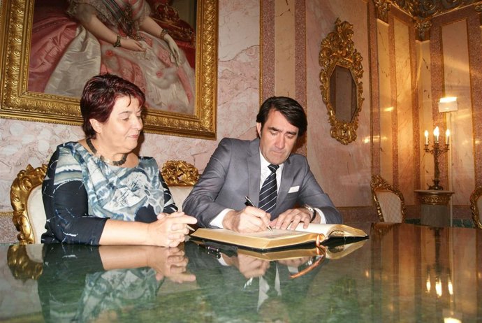 Suárez-Quiñones, con Luquero.