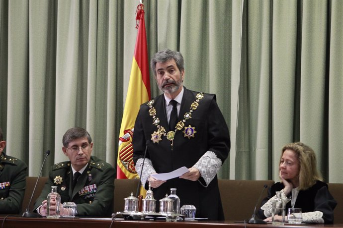 Consuelo Madrigal y Carlos Lesmes en la inauguración del año judicial militar