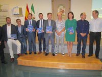 Fiscal presenta un libro sobre un descubrimiento en migración de la espátula