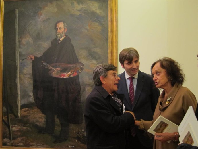 Roberto Sánchez Ramos junto a Alfonso Palacio y María Rosa Suárez Zuloaga