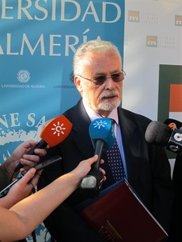 El defensor del pueblo andaluz, Jesús Maetzu