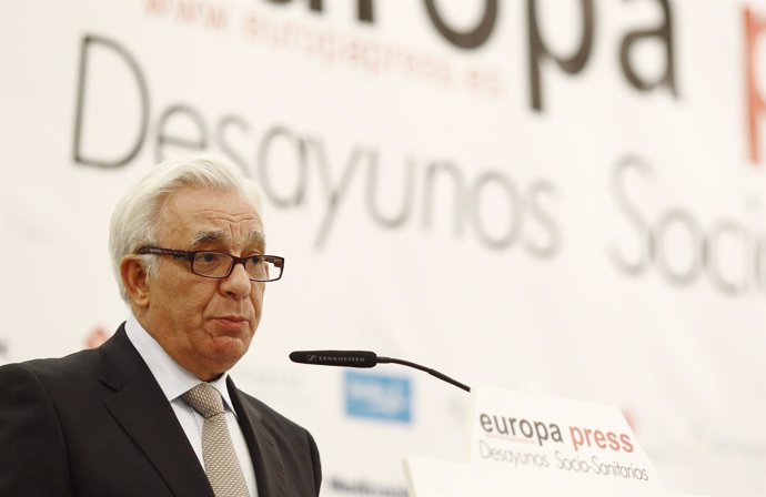 El consejero de Sanidad de la Comunidad de Madrid, Jesús Sánchez Martos
