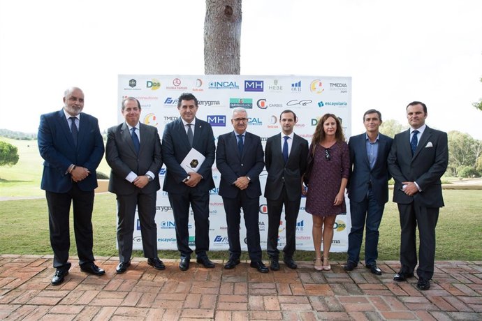 Jiménez Barrios inaugura el club de negocios Montecastillo Golf-Resort