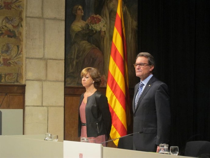 La consellera M.Borràs y el presidente A.Mas
