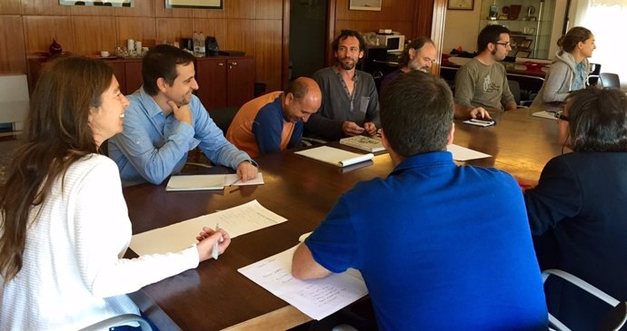 Truyol con los agricultores