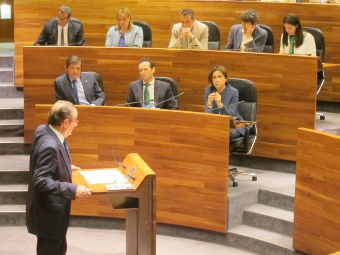 Nicanor García, en la Junta General del Principado de Asturias