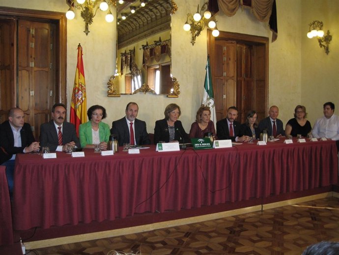 Presentación de los presupuesto de la Junta para 2016 en Almería
