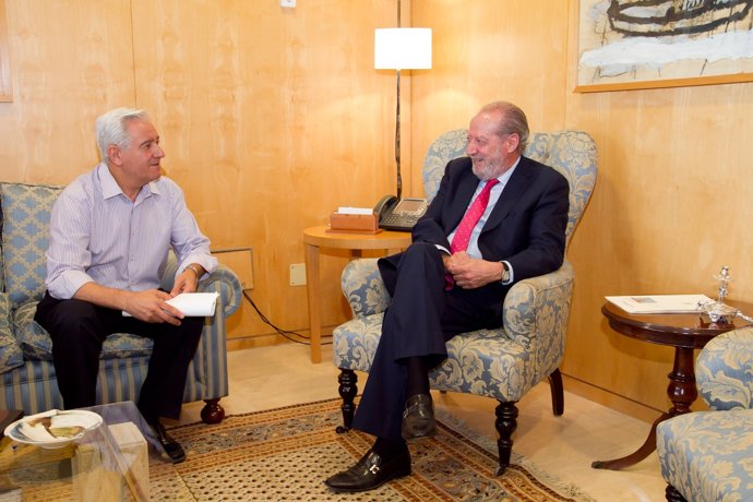 Reunión en la Diputación.