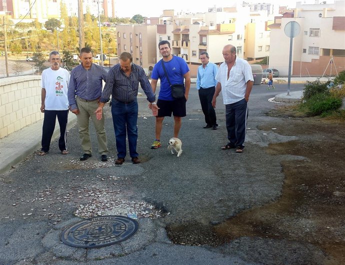 Visita del PSOE al barrio de Piedras Redondas de Almería