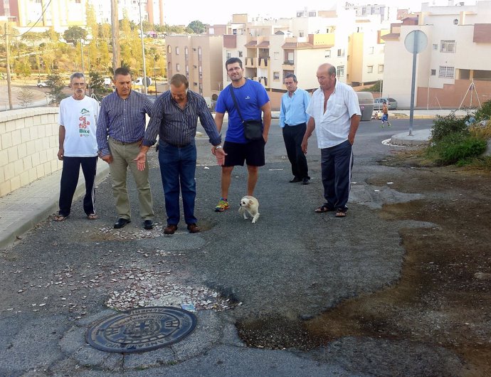 Visita del PSOE al barrio de Piedras Redondas de Almería