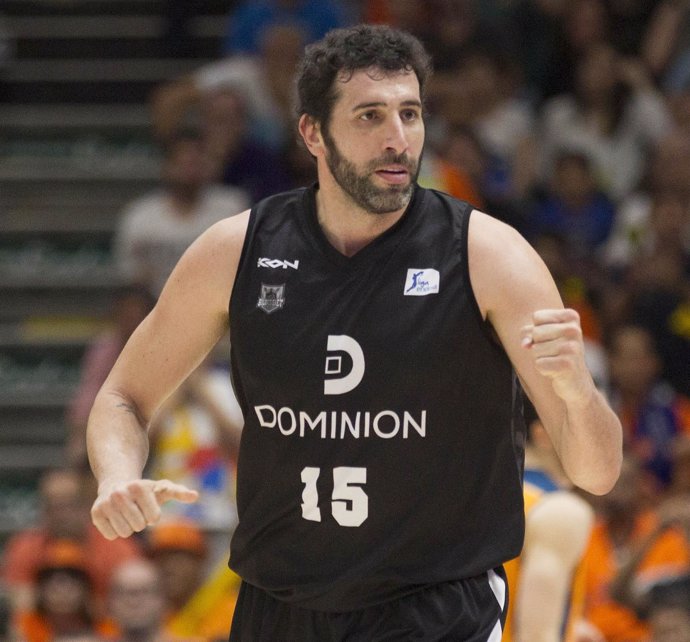Álex Mumbrú jugador del Bilbao Basket.