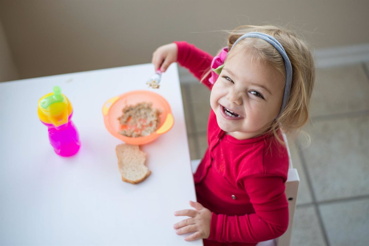 Desayunar solo puede repercutir en la salud de los niños