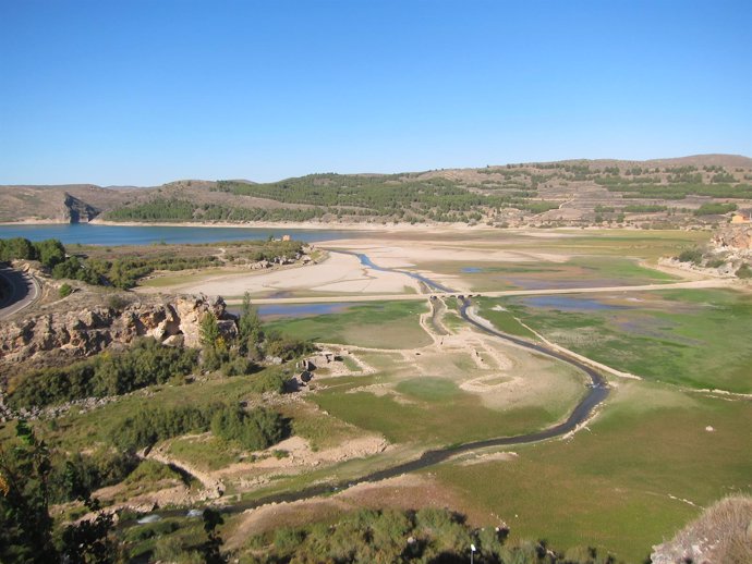 Uno de los pantanos de la Cuenca del Ebro