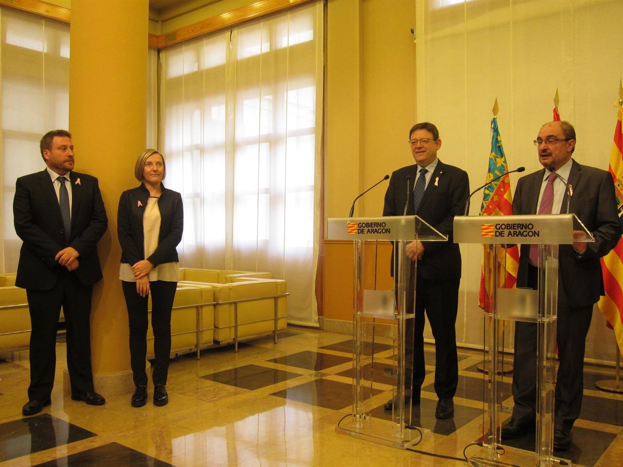 Lambán, Puig y los consejeros, este lunes en el edificio Pignatelli