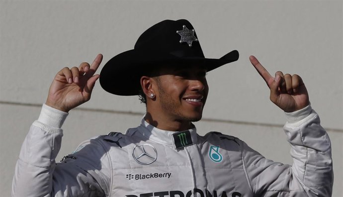 Hamilton galopa hacia su segundo Mundial