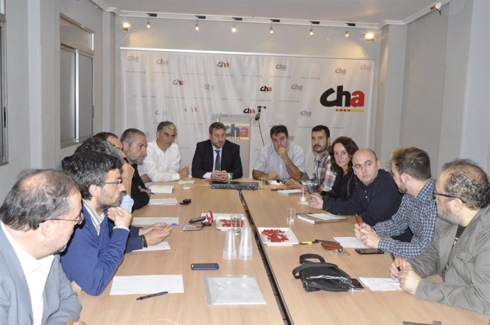 El Consello Nazional de CHA apoya la confluencia en Ahora Aragón en Común. 