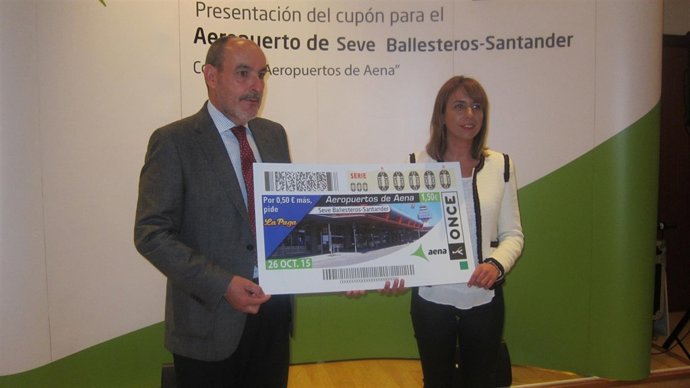 Presentación del cupón de la ONCE dedicado al aeropuerto