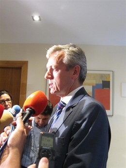 Alfonso Rueda en declaraciones a los medios