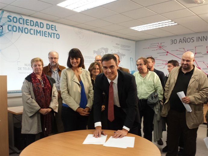 Pedro Sánchez firma su 'Compromiso con la Ciencia' ante la comunidad científica