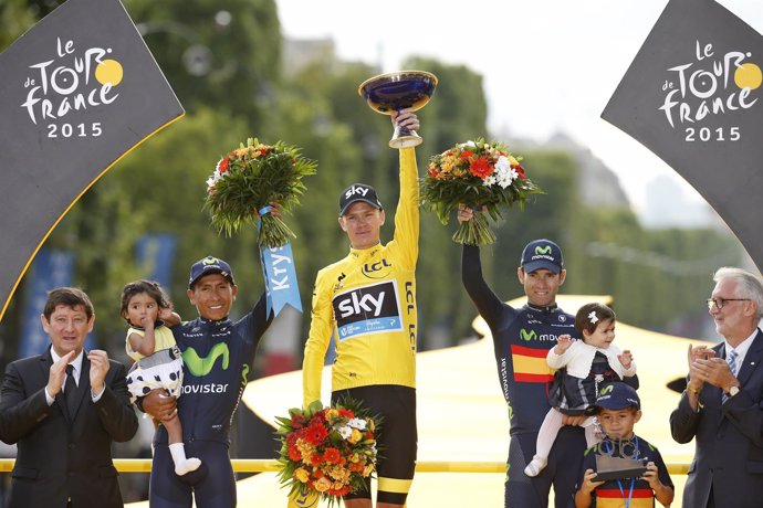 Froome celebra su segundo Tour y Valverde su ansiado podio
