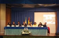 Esther Ruiz participa en una Mesa de Educación Local