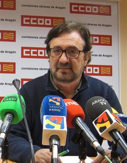 El secretario general de CC.OO.-Aragón, Julián Buey