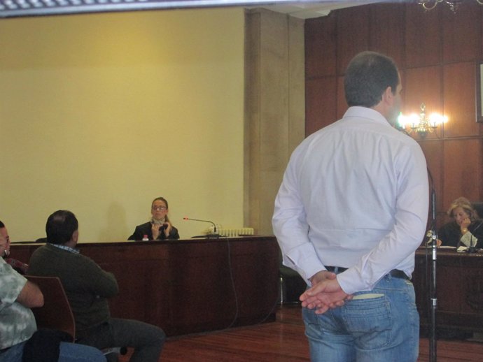 El exteniente de alcalde, Juan Ibarra, prestando declaración