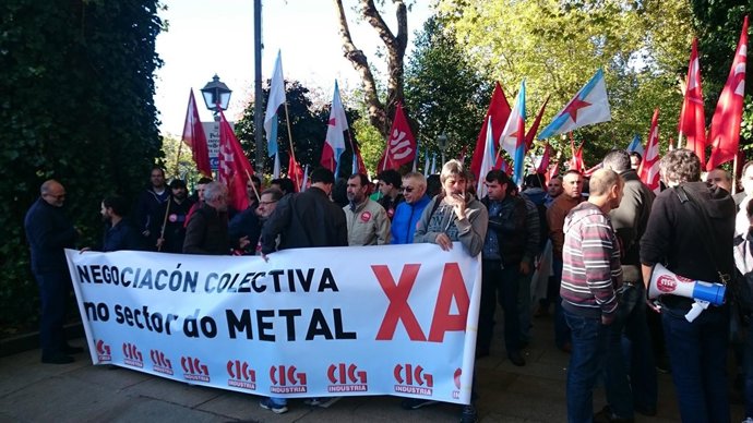 Manifestación de delegados del metal en Santiago
