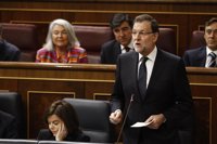 Rajoy dice que la bajada del paro en 650.000 personas es un "récord": "Al final, los resultados son para la gente"