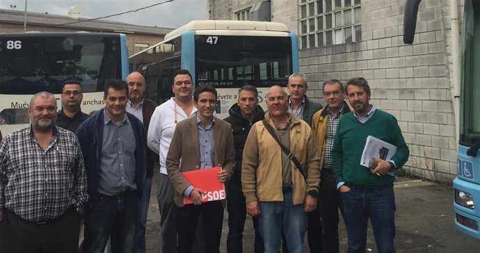 Casares se reúne con el comité de empresa del TUS