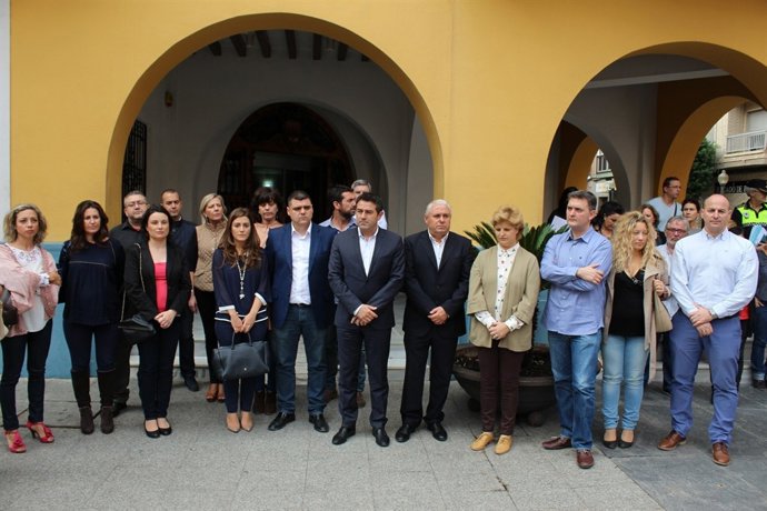 Ayuntamiento Alcantarilla guarda un minuto de silencio