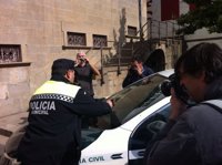 La Policía Local de Olot multa a la Guardia Civil mientras registra el Ayuntamiento