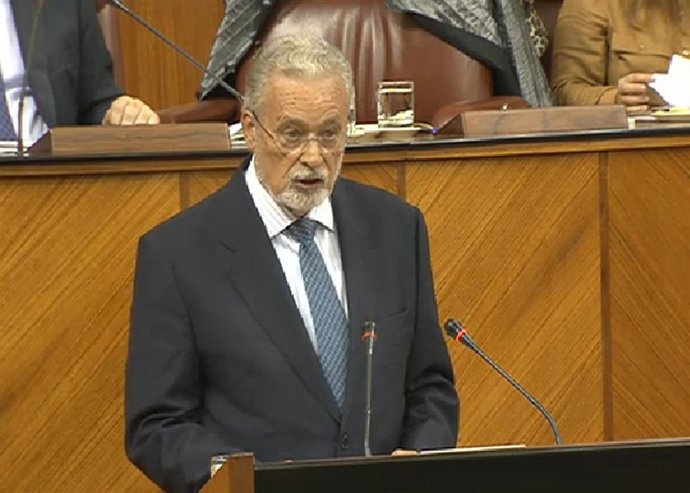 Maetzu este miércoles ante el Pleno del Parlamento