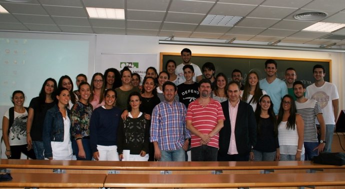 Nota De Prensa Colegio Podólogos Andalucía: El Colegio Profesional Acoge Por Pri