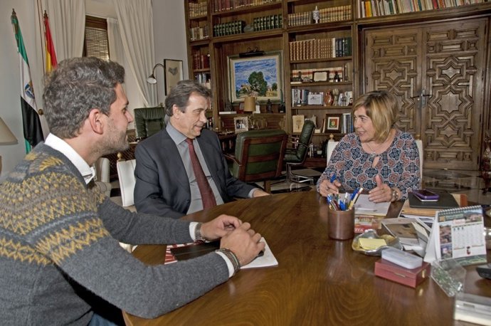 Reunión Diputación de Cáceres y RAEx