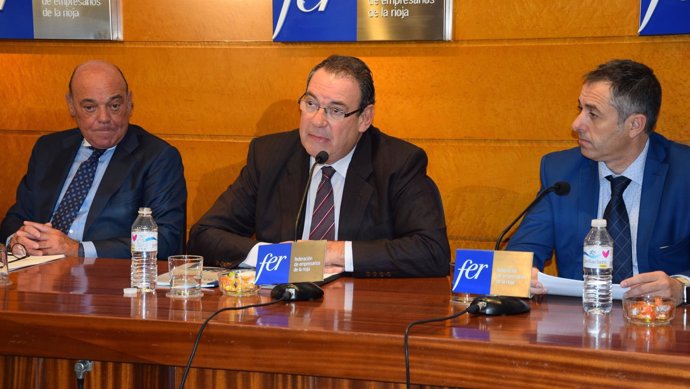 Molas presidente de CEHAT con García Calzada y Demetrio Domínguez