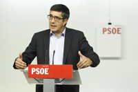 López (PSOE) reprocha a Mas que denuncie una campaña contra él, sin dar "una sola explicación" sobre la trama del 3%
