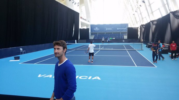 Juan Carlos Ferrero visita las instalaciones del Valencia Open 2015