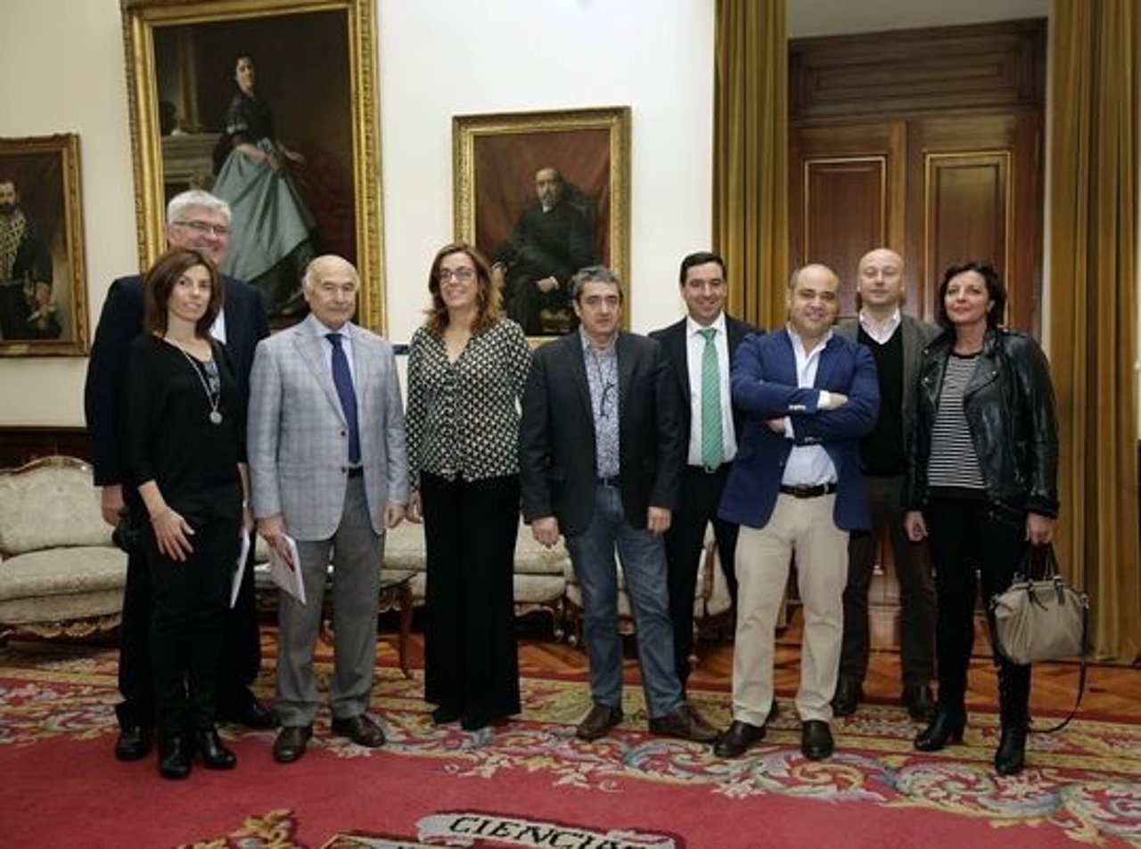 Los asistentes a la reunión 