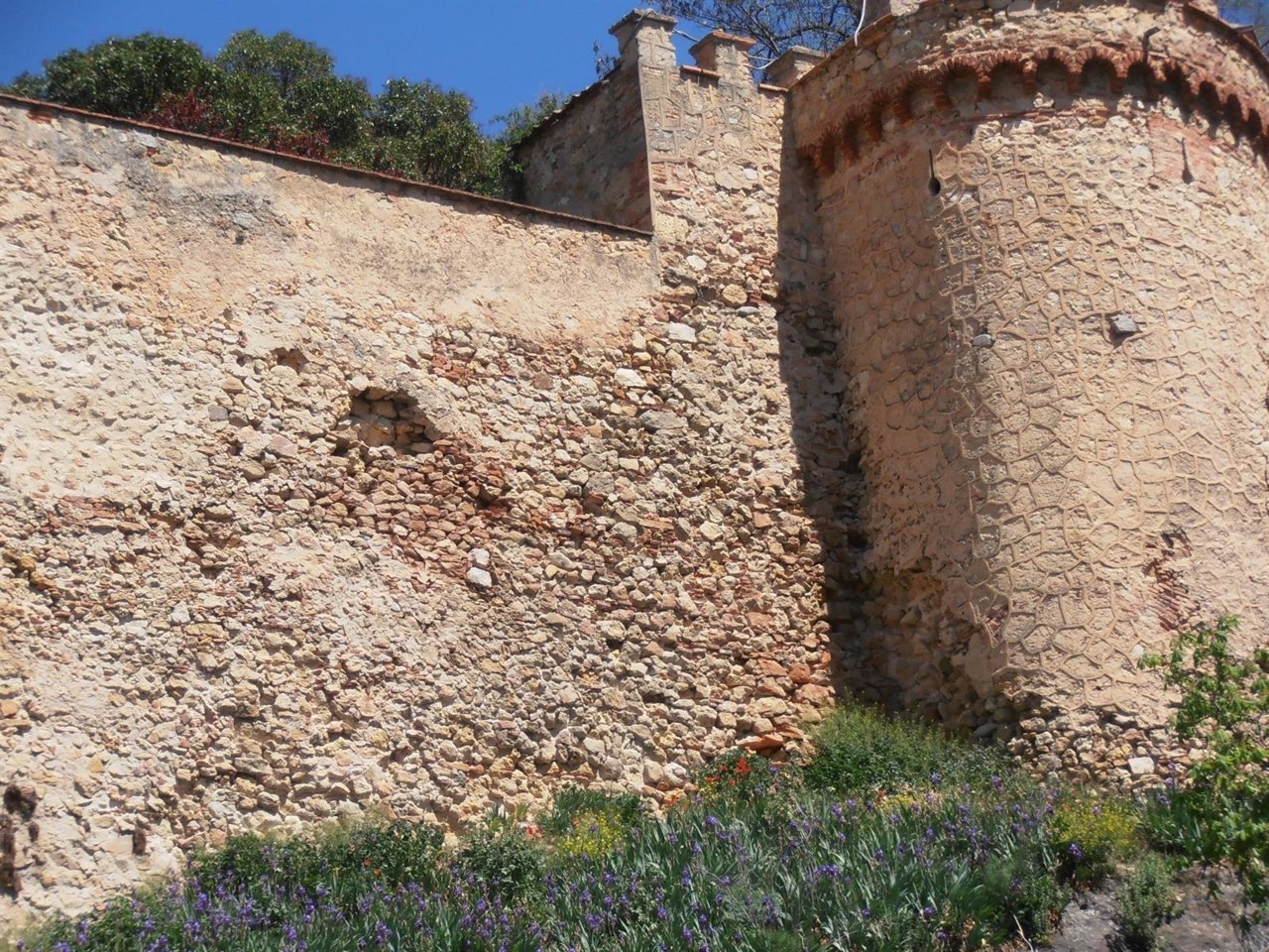 Desprendimientos en la  muralla
