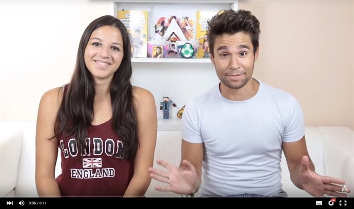 Los 'youtubers' de Experimentos Caseros, con más de 1 millón de suscriptores