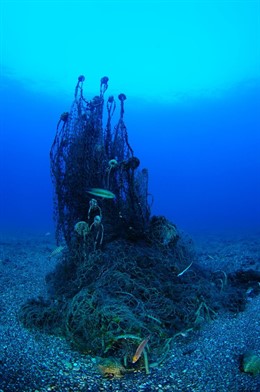 Residuos en fondos marinos