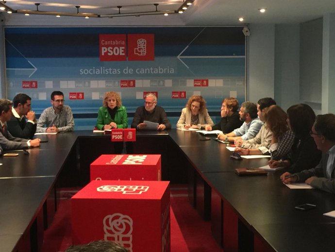 Reunión con alcaldes y portavoces socialistas