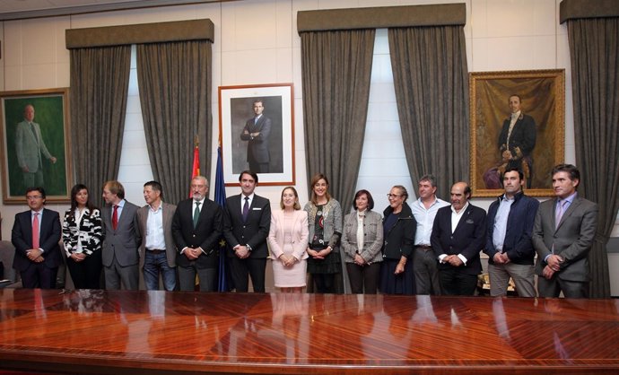 Firma de varios acuerdos entre el Ministerio de Fomento y la Junta de CyL