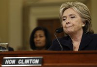 Clinton niega que ordenara reducir la seguridad en el consulado de Benghazi