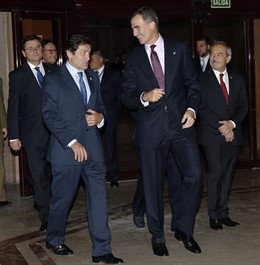 Javier Fernández, el Rey Felipe VI y Wenceslao lópez. 